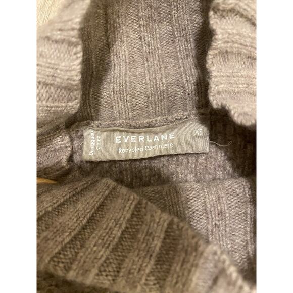 Everlane Cashmere Stroopwafel Honeycomb Turtleneck Sweater XS Oatmeal Luxury - Picture 7 of 11